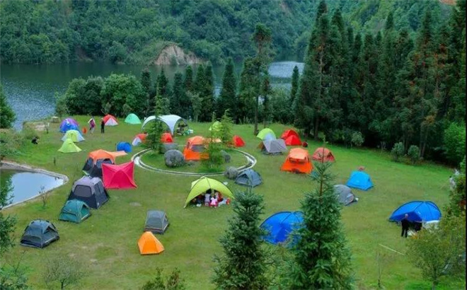 到個舊白云山水庫 露營野炊看星星，享受大自然的寵愛